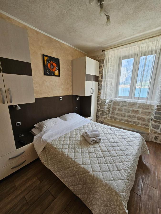 Lanterna Apartments Cattaro Esterno foto
