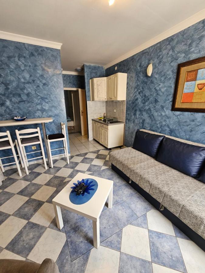 Lanterna Apartments Cattaro Esterno foto