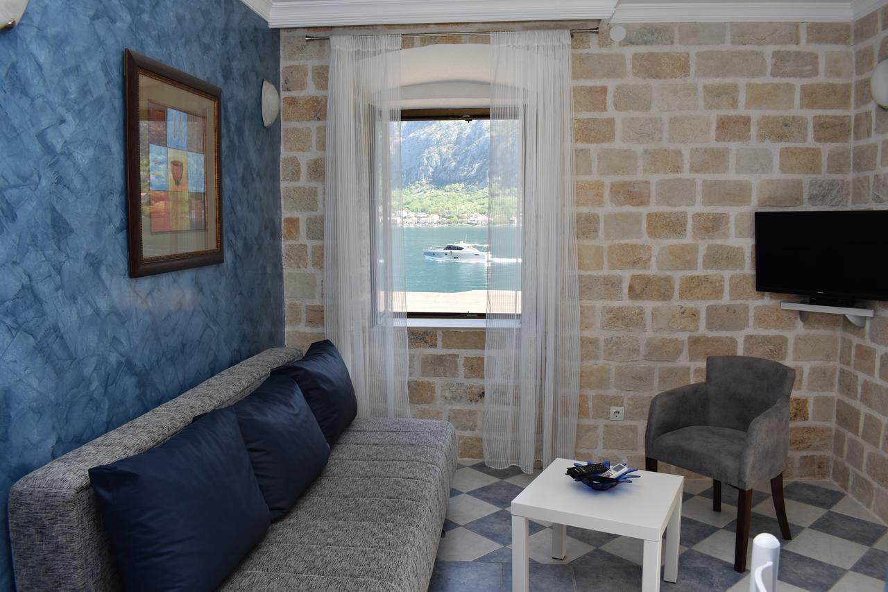 Lanterna Apartments Cattaro Esterno foto